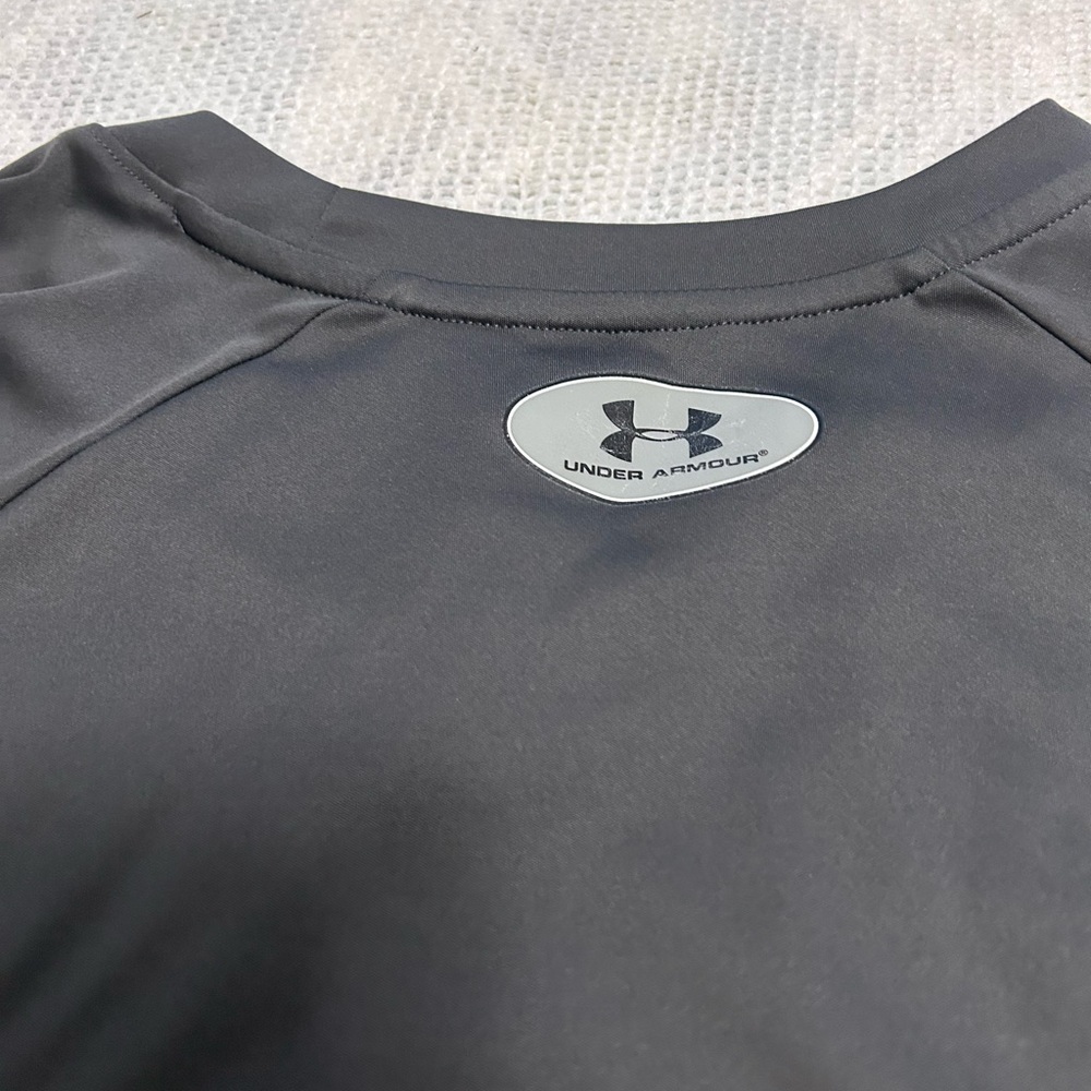 Under Armour Men’s Shirt
Size XL - Picture 6 of 8